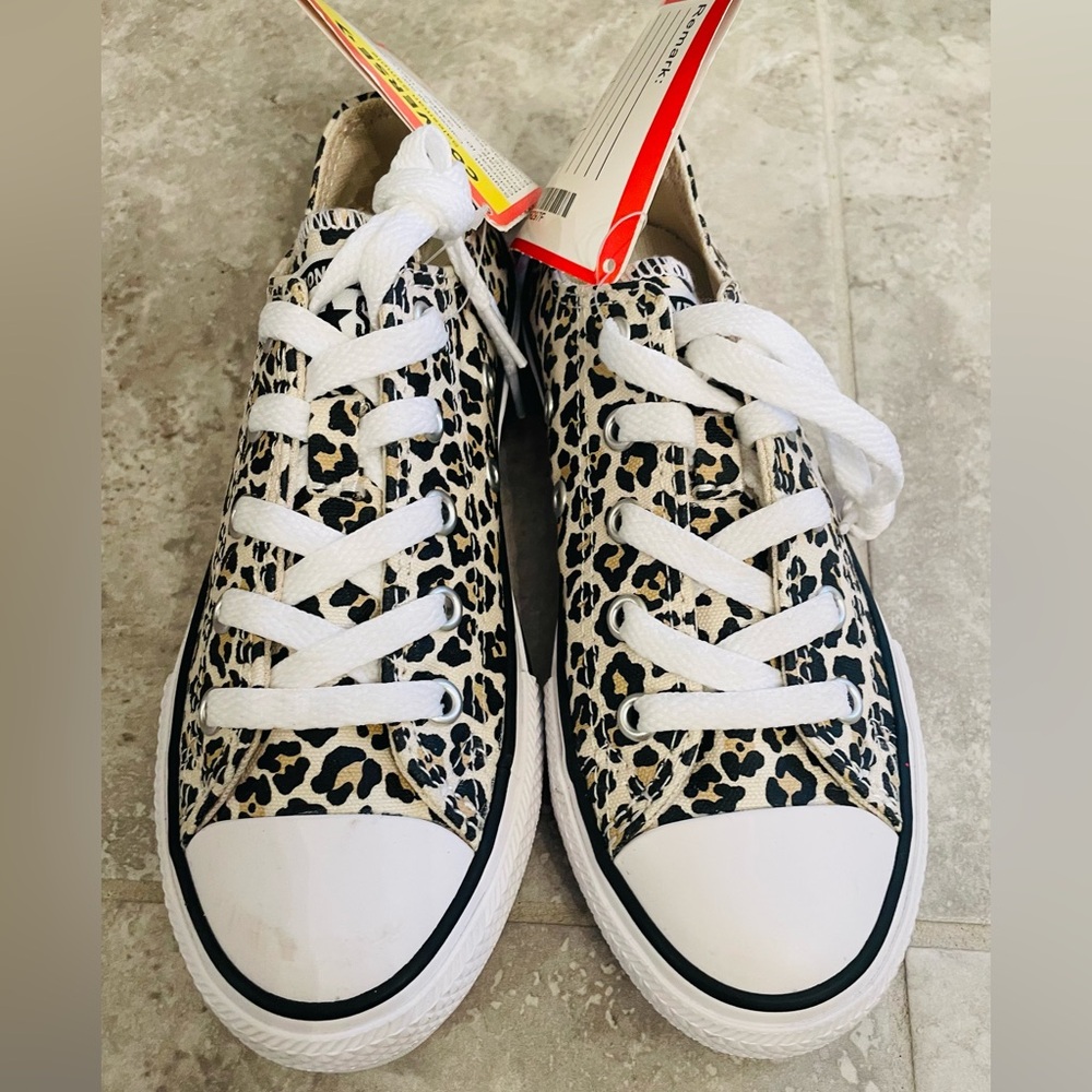 SOLD💥Convers Girls Sneaker